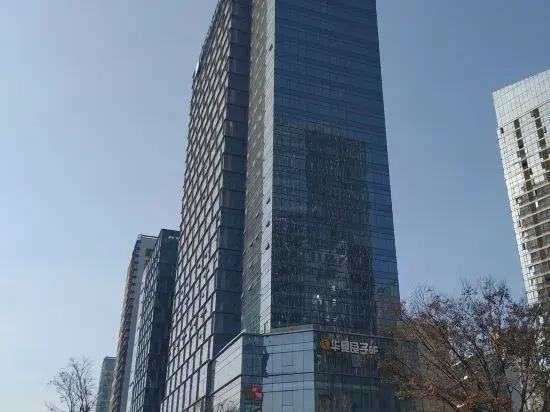 Jundu Yunqi Hotel (Changsha Desiqin City Square Hunan Provincial Government)