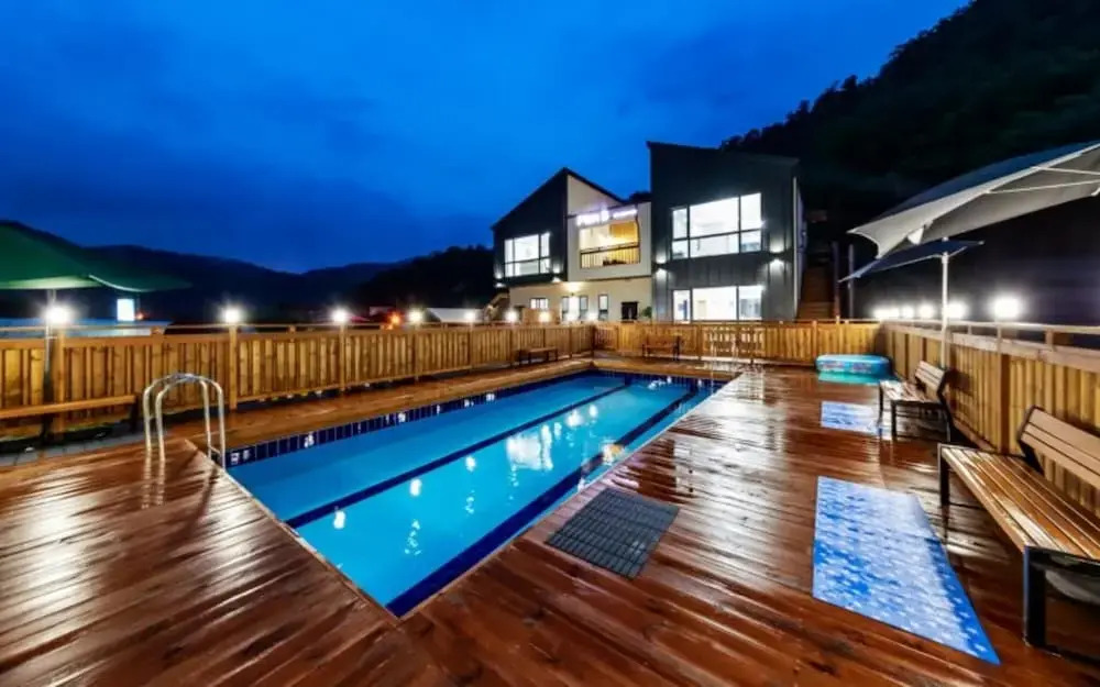 Chuncheon Planb Poolvilla(플랜비 풀빌라)