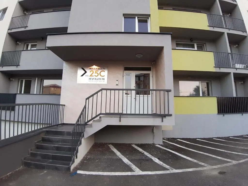 Revolution Apartment