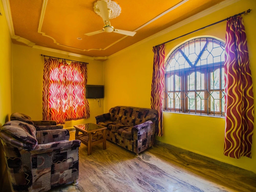 OYO 12905 Home Beachside 1BHK Benaulim