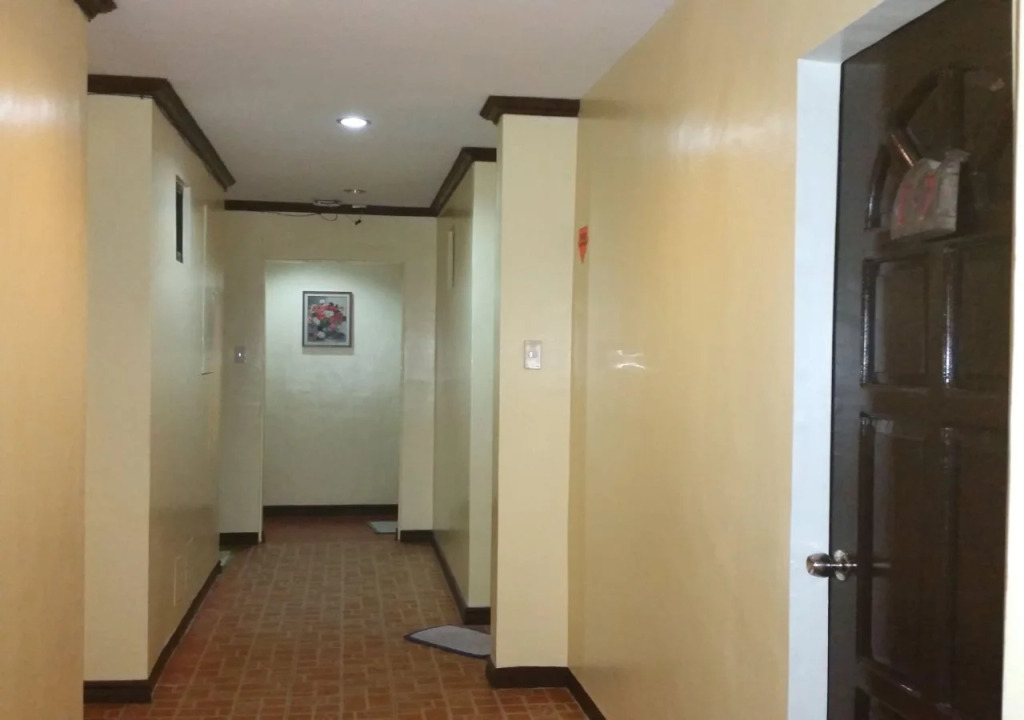 Erikos House