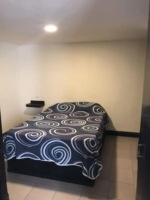 Hotel June
