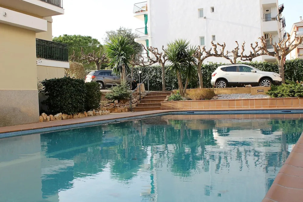 Apartamento Bellamar con terraza y piscina