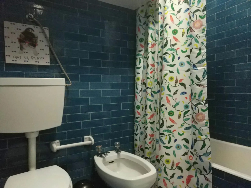 ! Free Parking Street ! Ground Floor with Washer!
