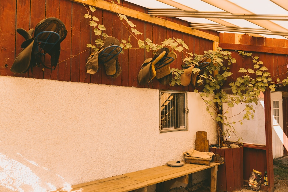Toric Farmlodge