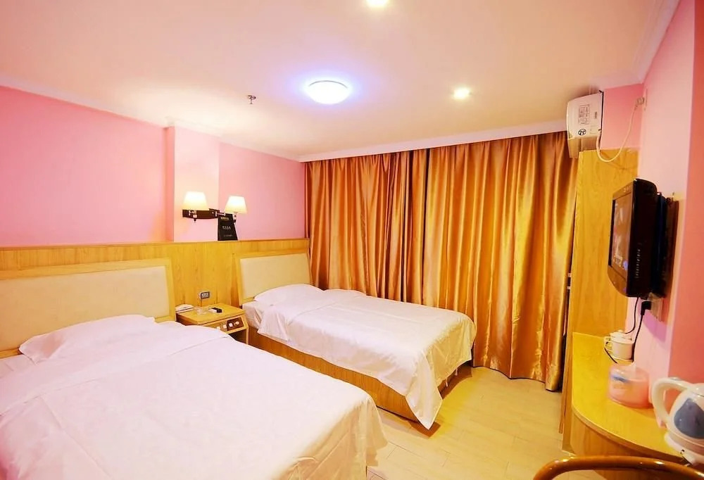 Longxiang Hotel (Guangzhou Huacheng Road)