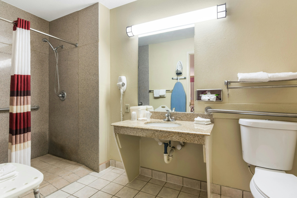 Red Roof Inn Conroe North - Willis
