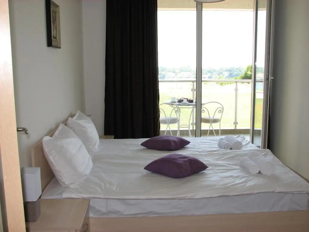 Two-Bedroom Apartment Donika