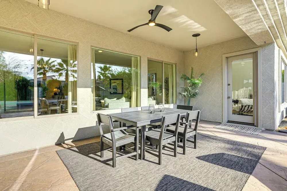 Outdoor Oasis: Spacious Family Escape in Goodyear!