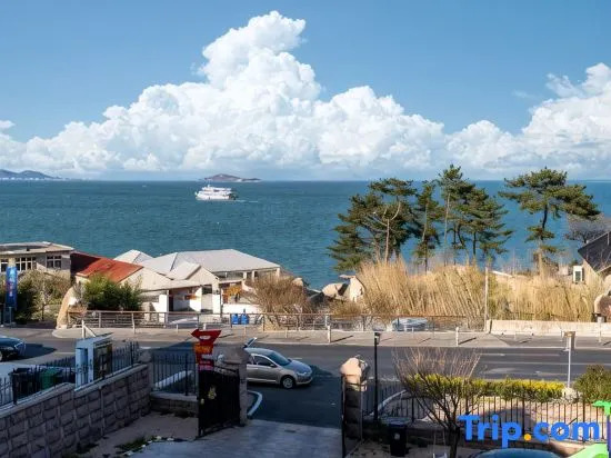 European sea view homestay in the ancient castle