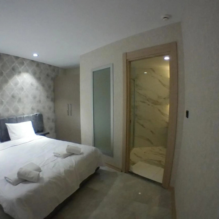 Le Luxe Suites Hotel