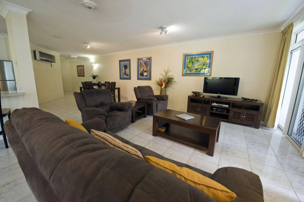 Costa Royale Beachfront Apartments
