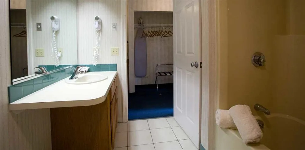 Winnapaug Inn