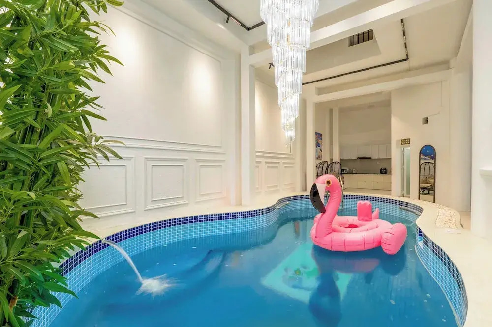 Lux White Villa