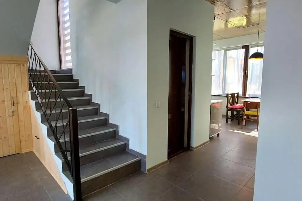 Beachfront 4-bedroom home in Kaprovani pine forest