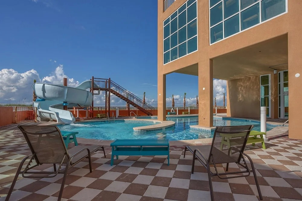 Phoenix Gulf Shores 404