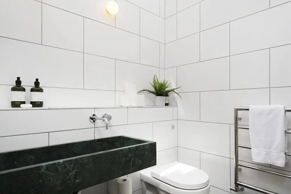 Stylish & Modern 2bed Apt, 5m to Overground
