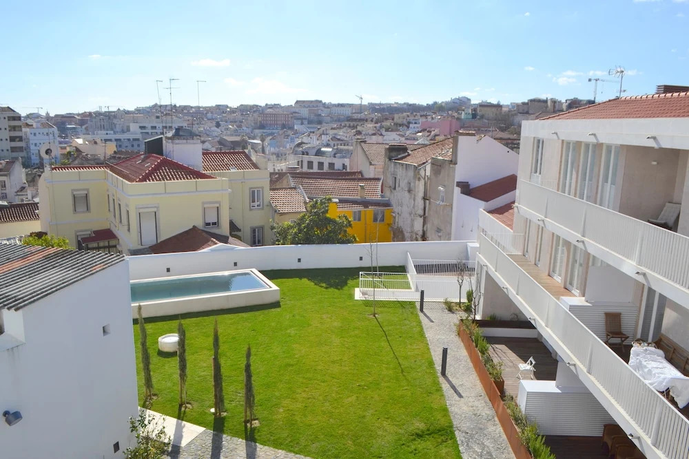 RH OLARIAS 19 Swimming Pool and View