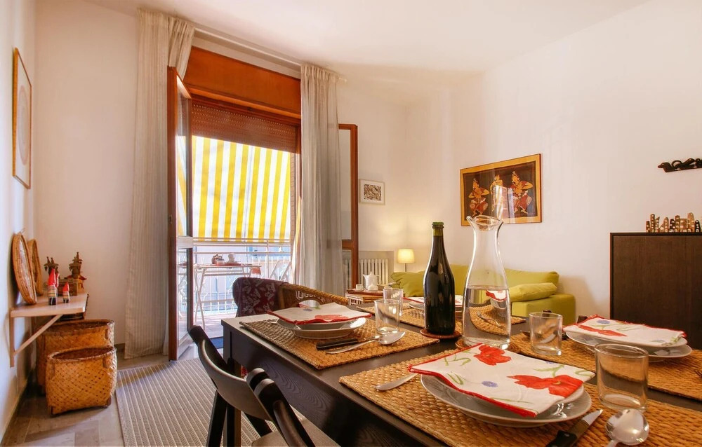Amazing Apartment in Rimini With Wifi and 2 Bedrooms