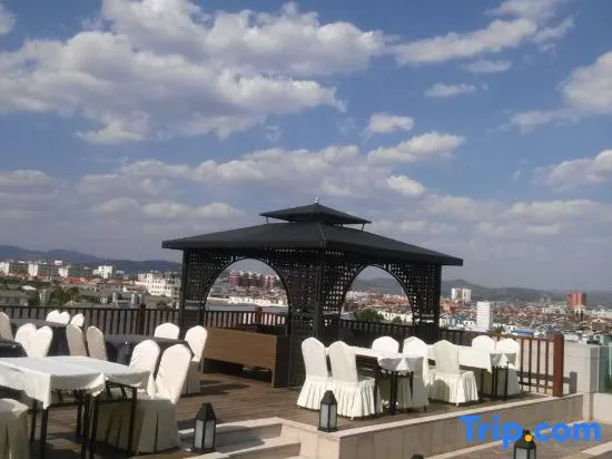 Mile Bosion Hot Spring Hotel
