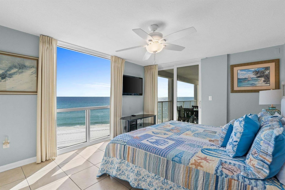 Shoreline Towers 1051 3 Bedroom Condo