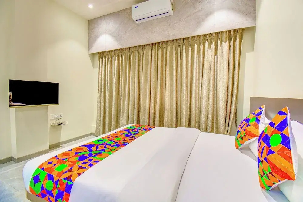 FabHotel Chhappan