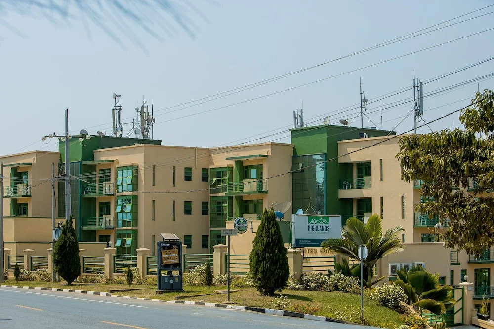Highlands Suites Hotel and Apartments