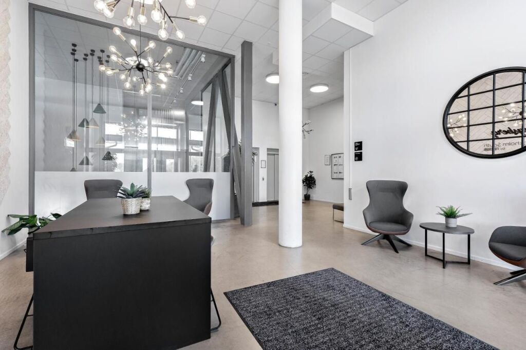 Forenom Hotels & Apartments Flemingsberg - 10min from Älvsjö