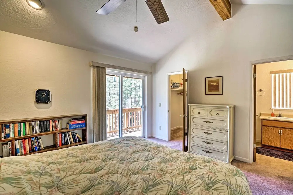 4 Mi to Heavenly: Home w/ Deck in South Lake Tahoe