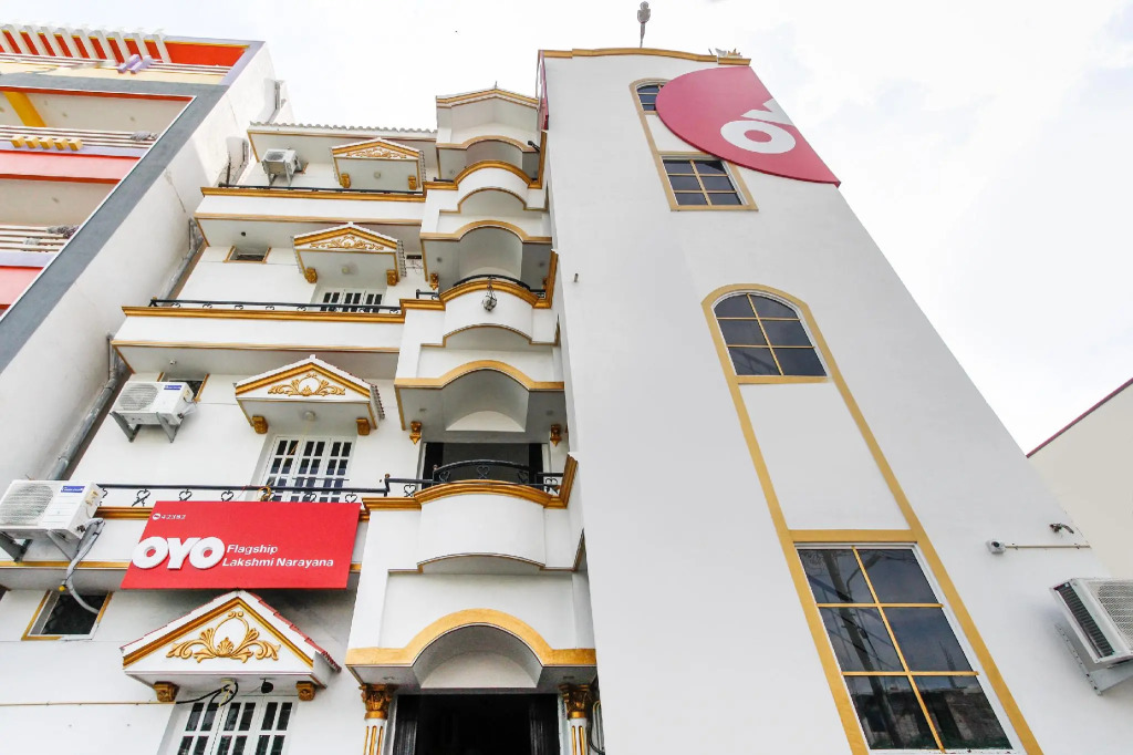 OYO Flagship 42382 Hotel Lakshmi Narayana Salem New Bus Stand