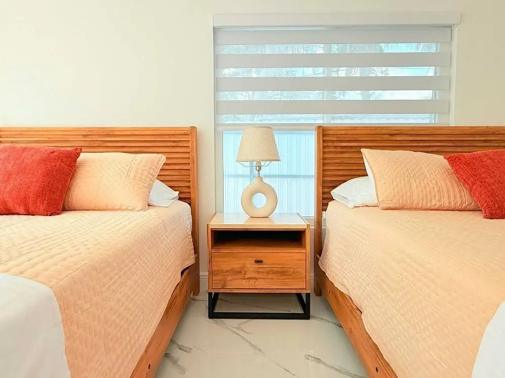 Palm House Near Beach Game Room Pool King Beds