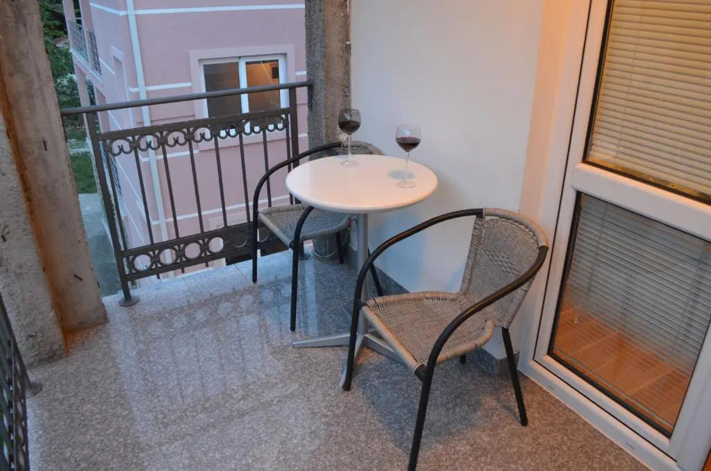 Apartment Folic Sutomore
