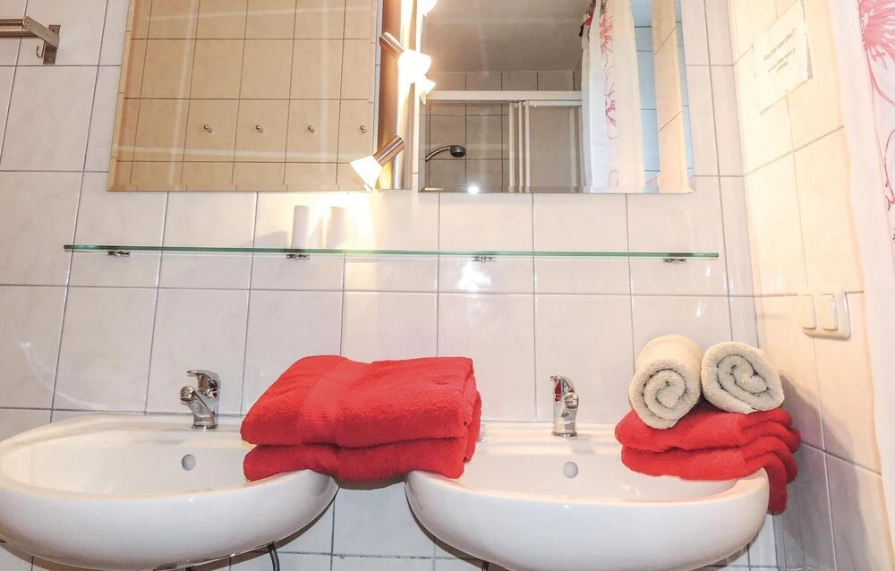 Beautiful Apartment in Kleinarl With 3 Bedrooms and Wifi