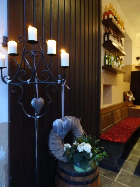KAROLINGERHOF - Mosel