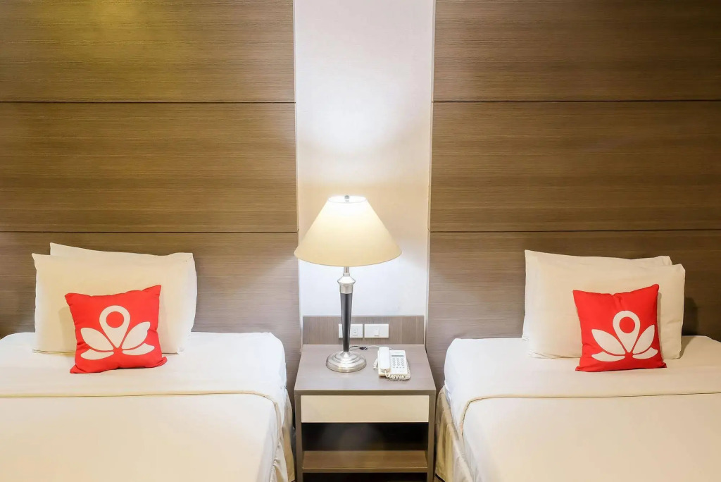 ZEN Rooms Zobel Roxas Street Makati