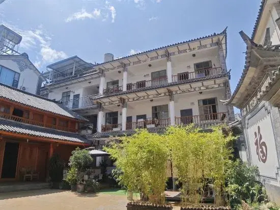 the clouds flower house(云深不知处花园民宿)