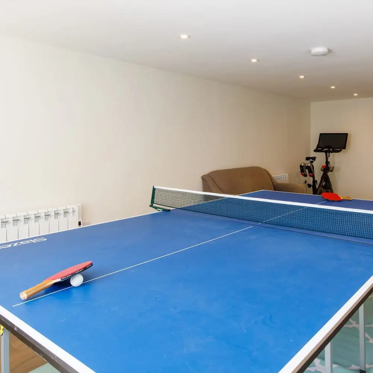 Beach House With Pool in West Wittering