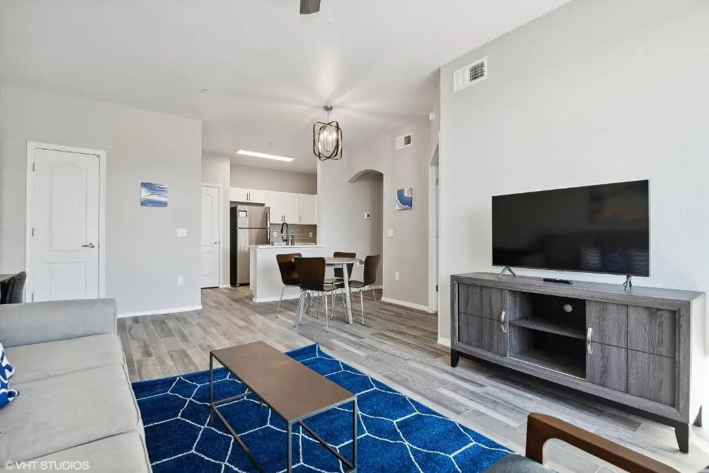 Modern 1BR Apt Located In The Heart of Scottsdale