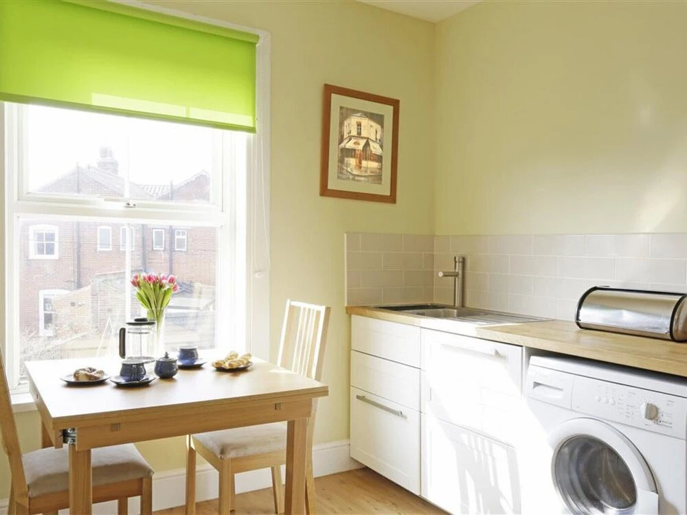 Bright Apartment in Center of Southwold near Beach & Pier