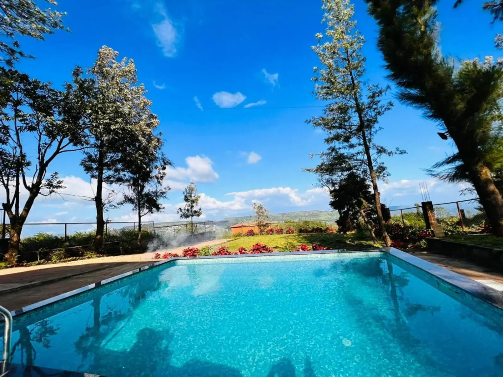 West Valley Villa Casa East