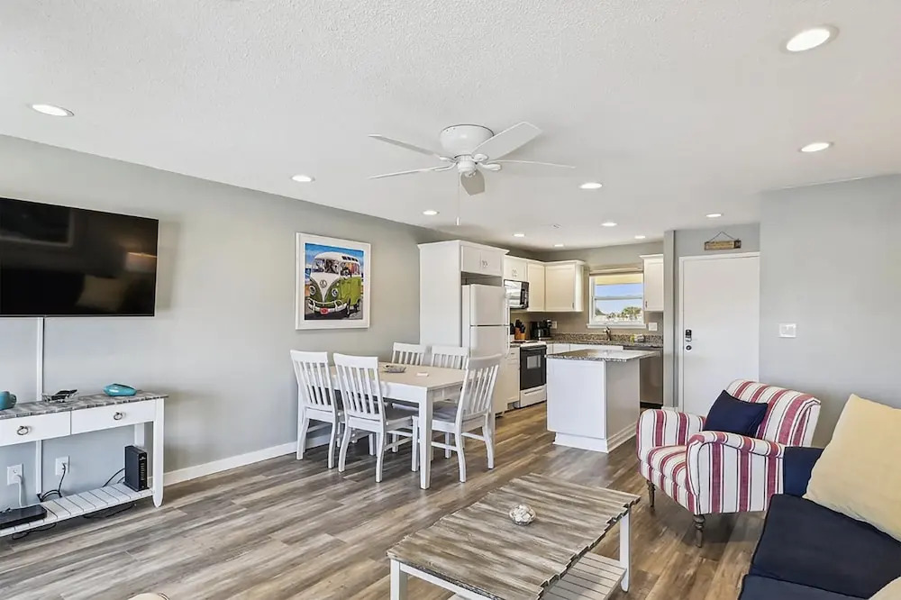 Sandpiper Cove 3202 2 Bedroom Condo by RedAwning
