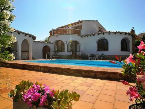 Holiday Home Andrea by Interhome