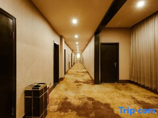 Huayu Fashion Hotel (Songshan Road People's Government Branch, Gongyi)