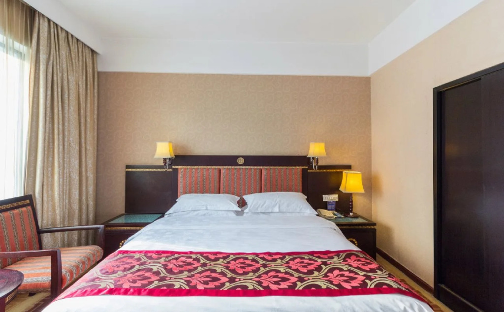 Jasper International Hotel
