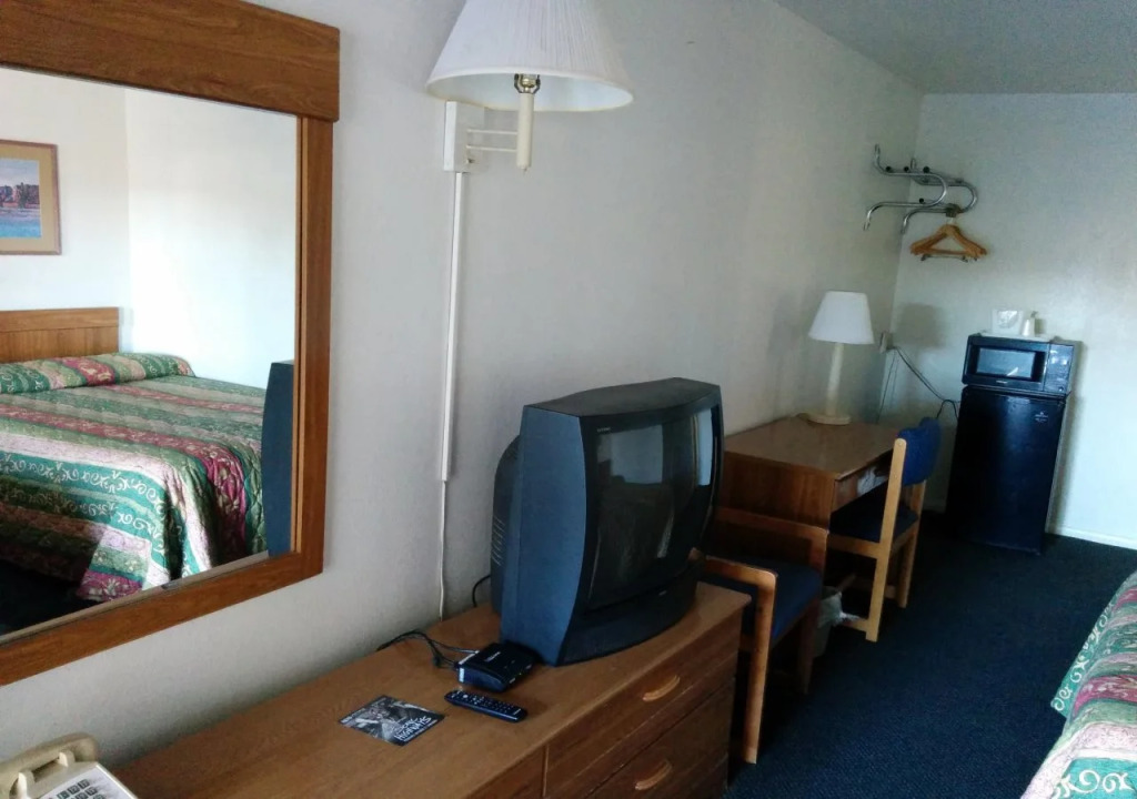 Economy Inn Safford