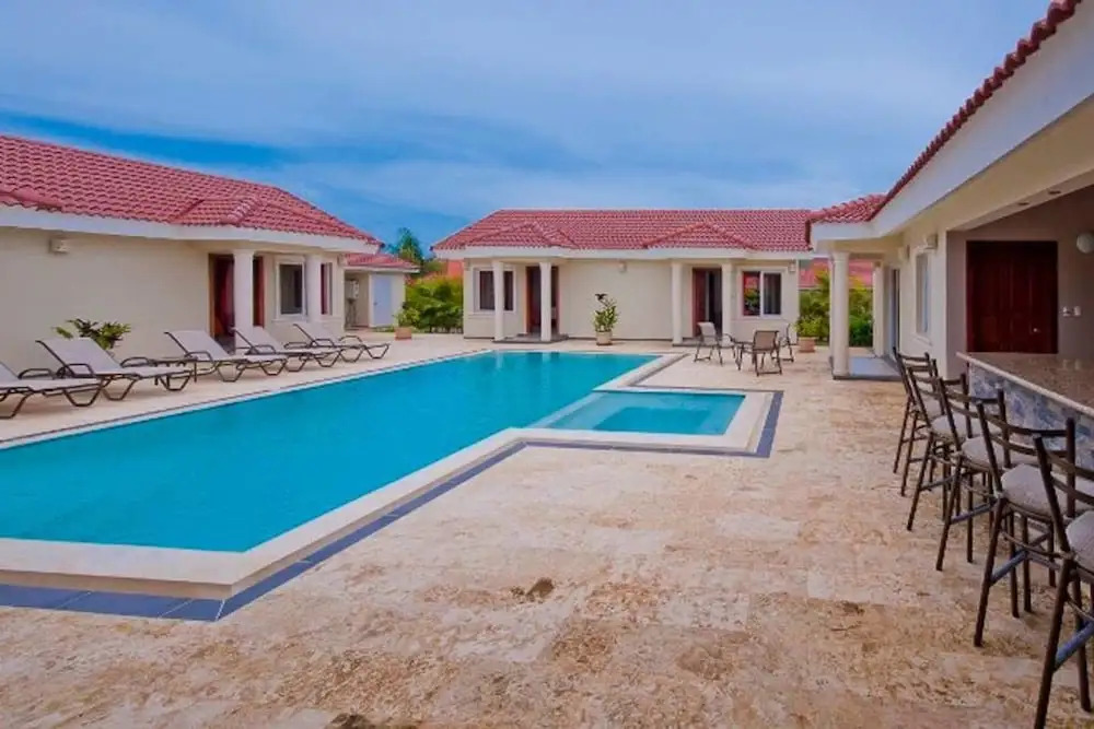 Privacy and Comfort Luxury 6 Bedroom Villa
