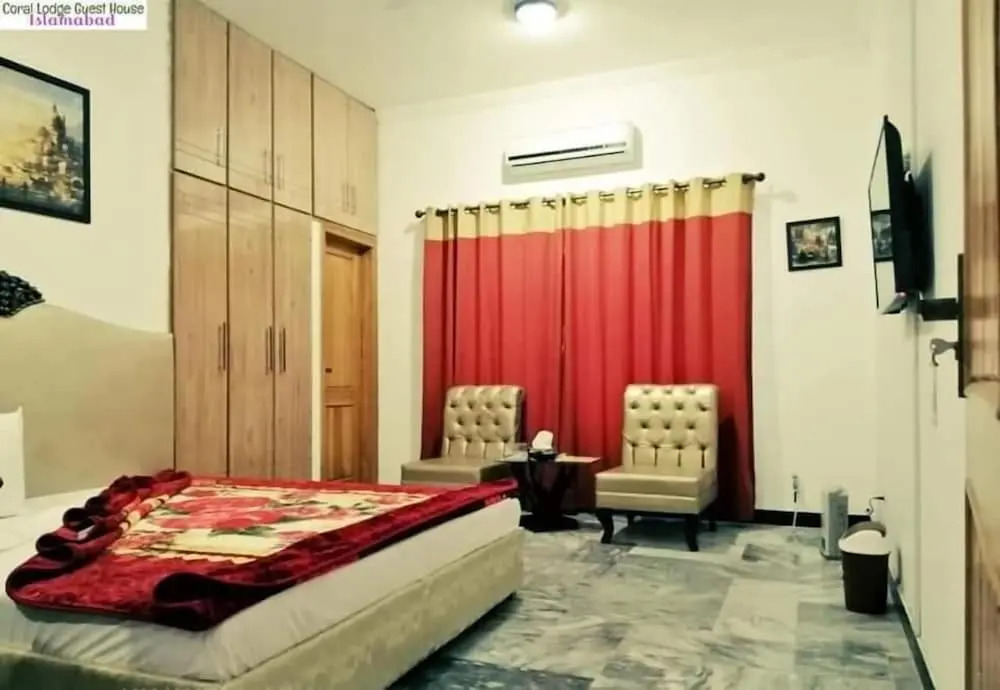 Imperial lodges