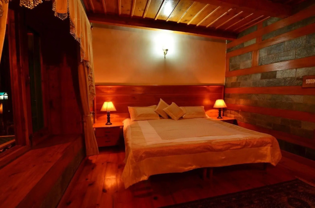Himalayan Kothi ,Kais, Kullu Manali