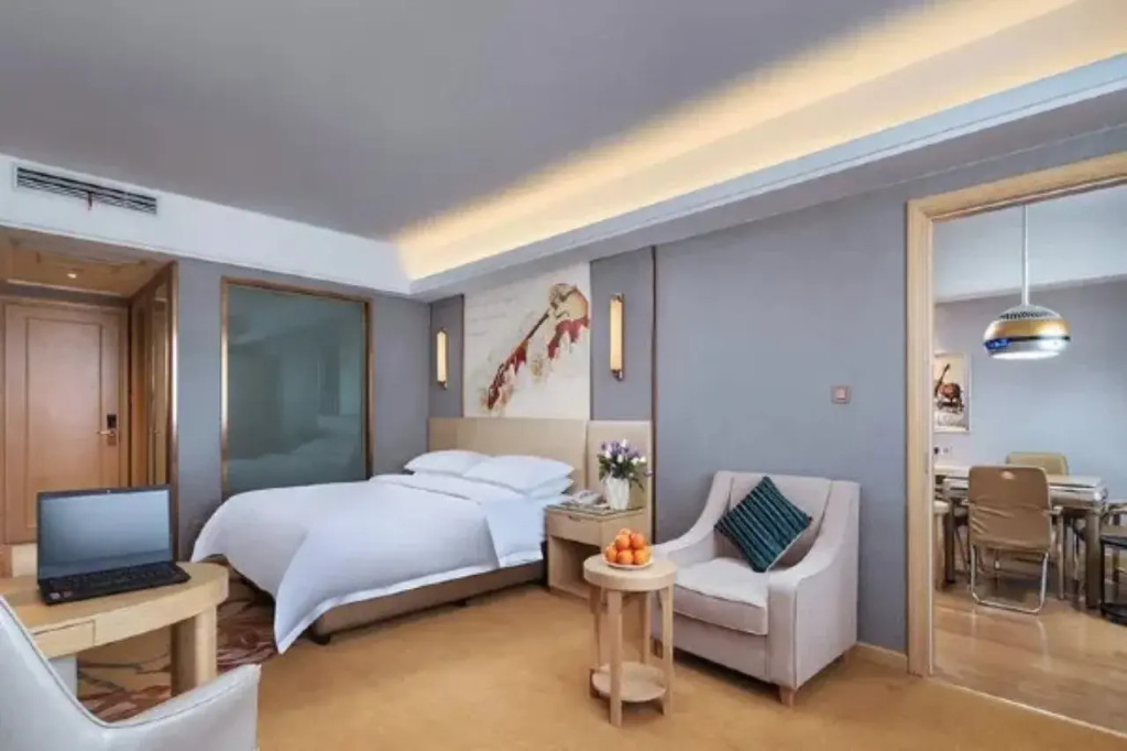 Vienna International Hotel (Nantong Haimen Railway Station)