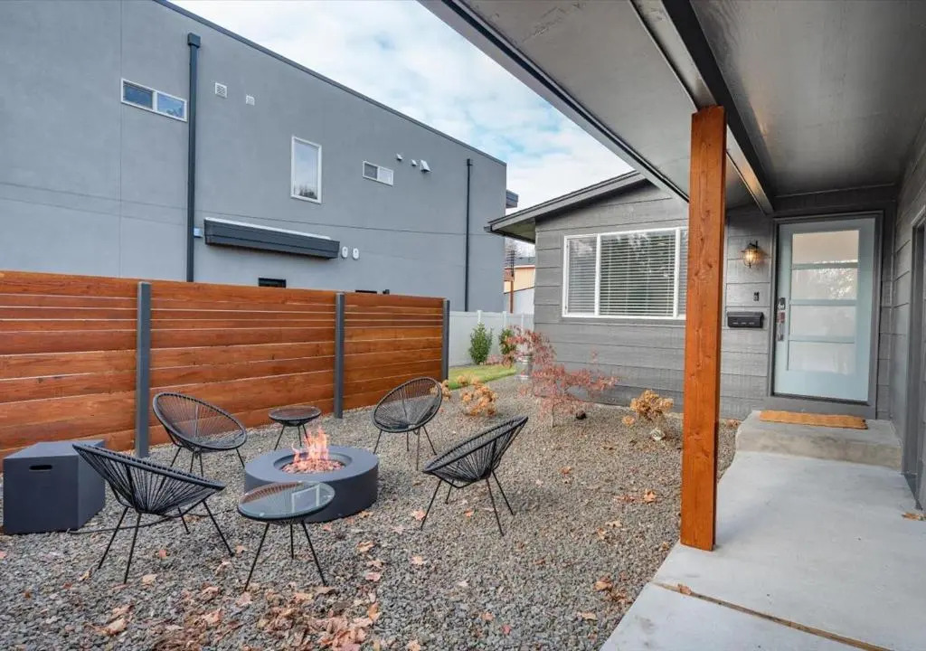 Mid Century Modern Boise-River Bungalow w/ Hot Tub